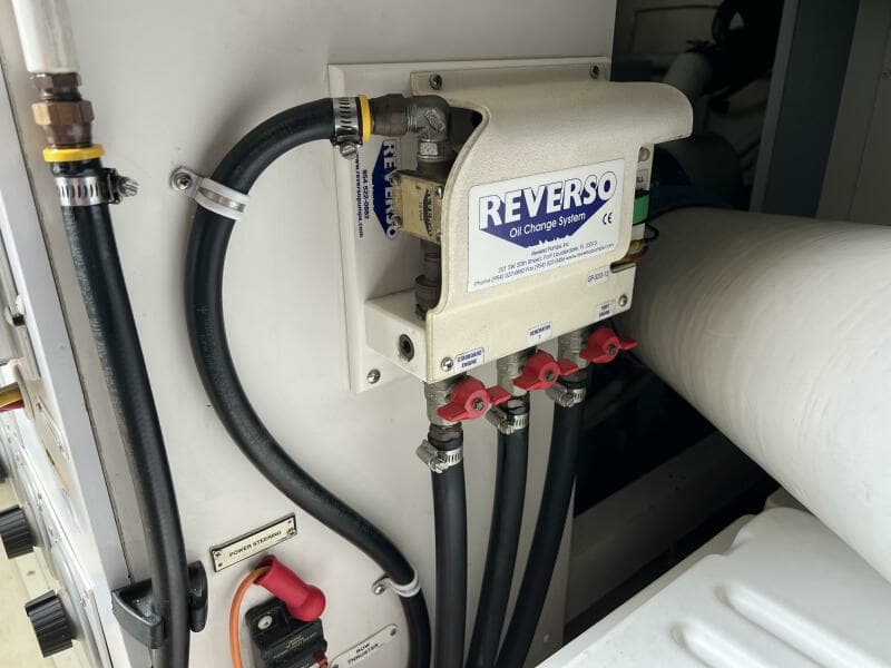 2008 Marquis 59 Fly Bridge - Markham Edition