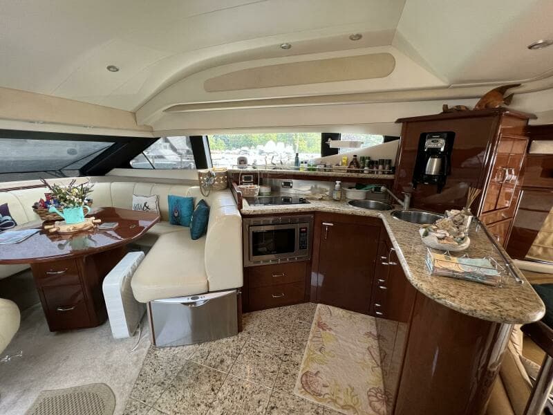 2008 Marquis 59 Fly Bridge - Markham Edition