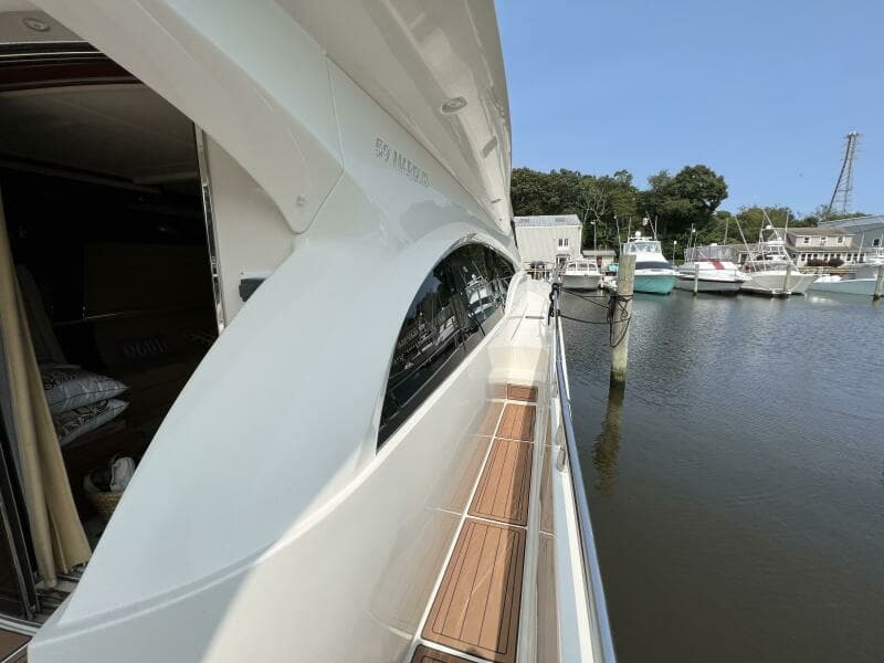 2008 Marquis 59 Fly Bridge - Markham Edition