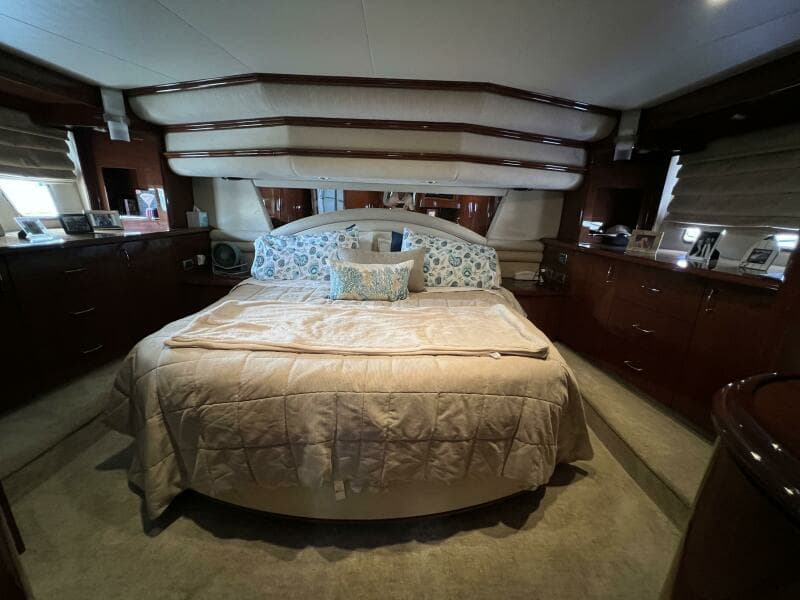 2008 Marquis 59 Fly Bridge - Markham Edition