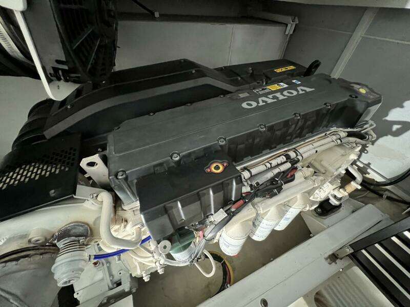 2008 Marquis 59 Fly Bridge - Markham Edition