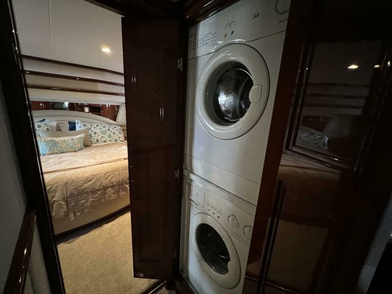 2008 Marquis 59 Fly Bridge - Markham Edition