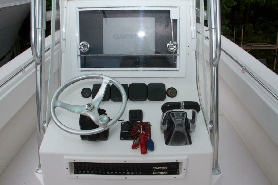 2004 Contender 31 Open