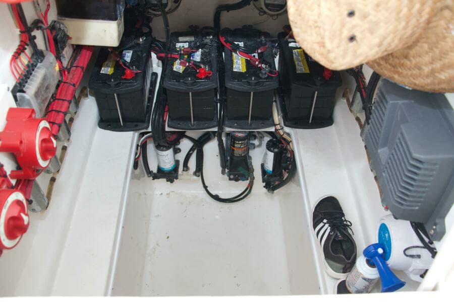 2004 Contender 31 Open