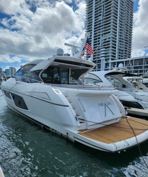 2018 Sunseeker Predator