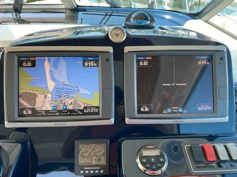 2009 Tiara Yachts 4300 Sovran