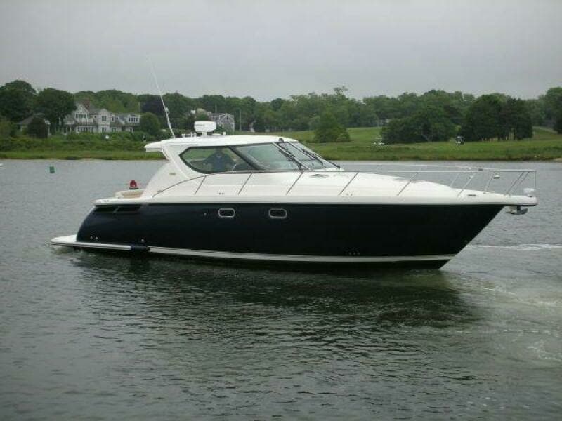 2009 Tiara Yachts 4300 Sovran
