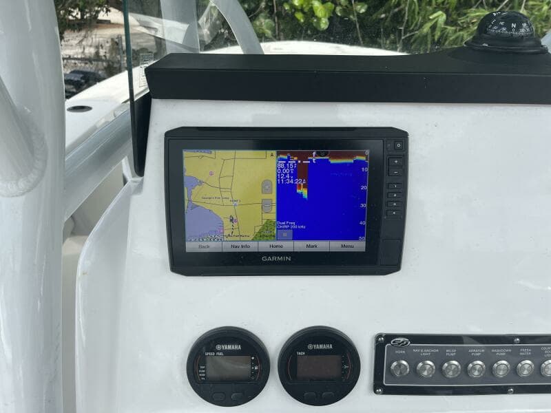 2020 Sea Fox 228 Commander