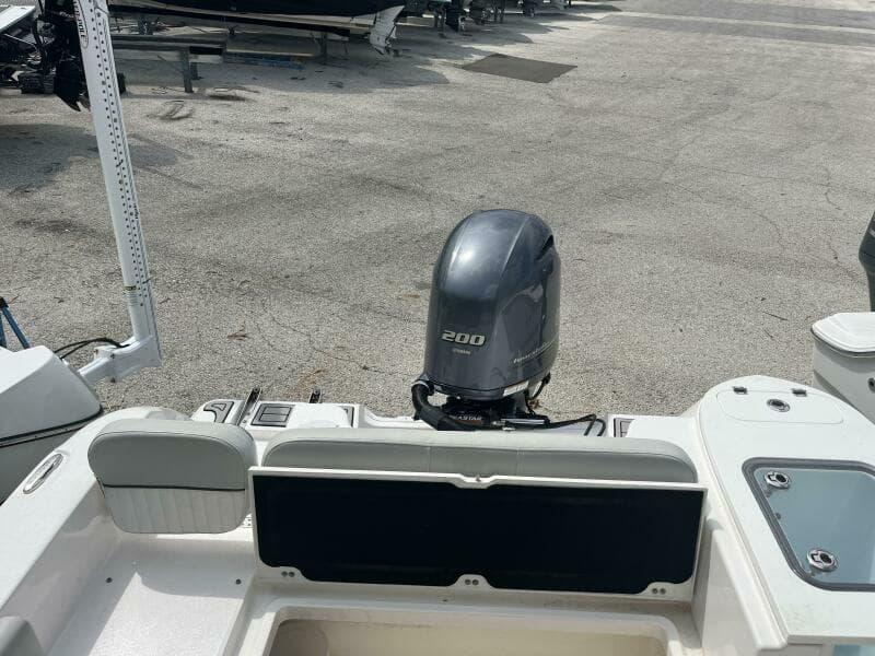 2020 Sea Fox 228 Commander