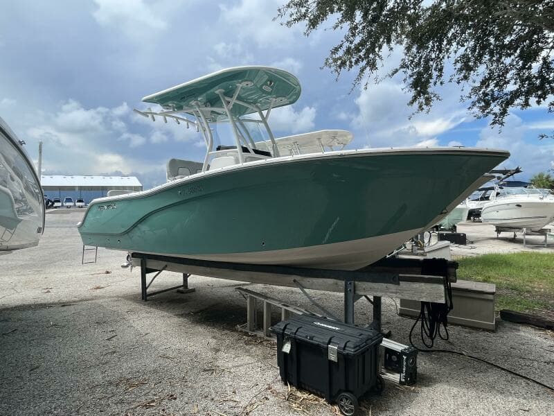 2020 Sea Fox 228 Commander