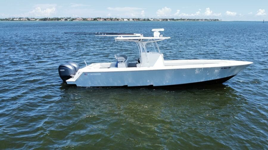 2018 Contender 32 ST