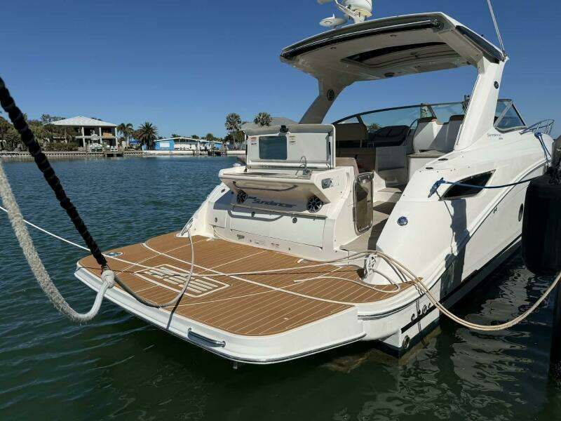 2016 Sea Ray 350 Sundancer