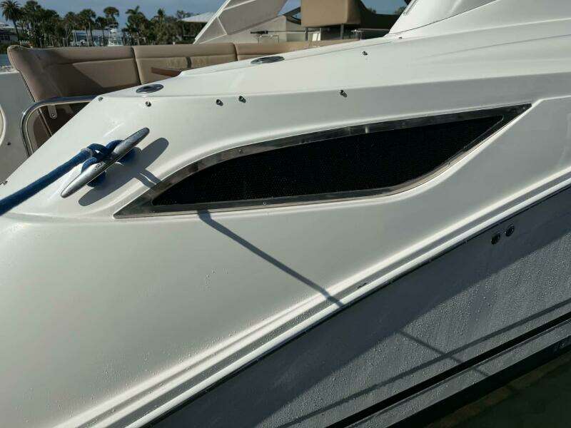 2016 Sea Ray 350 Sundancer