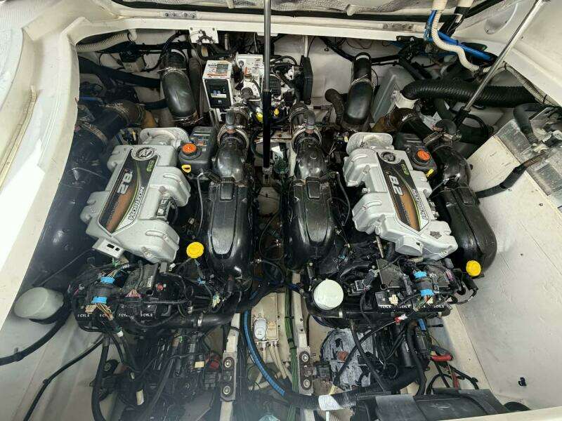 2016 Sea Ray 350 Sundancer