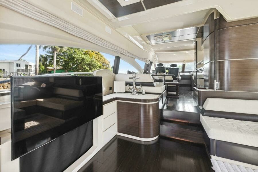 2013 Azimut 70
