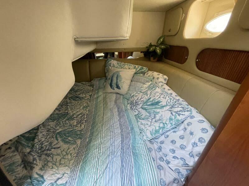 2006 Rinker Express Cruiser