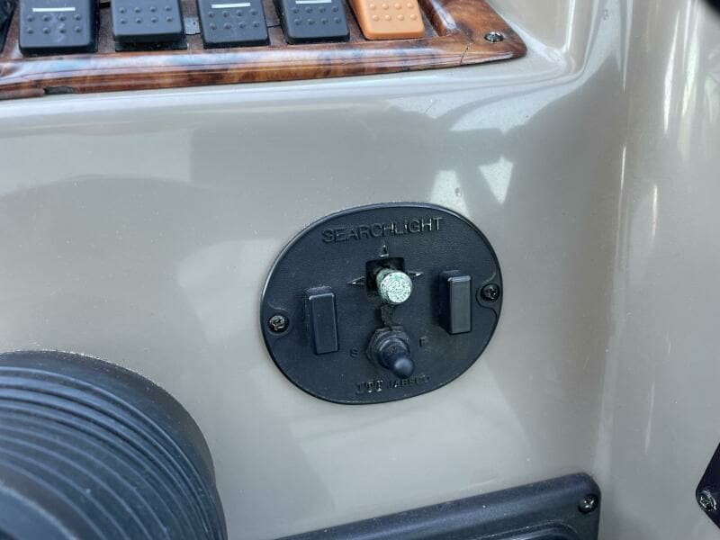 2006 Rinker Express Cruiser