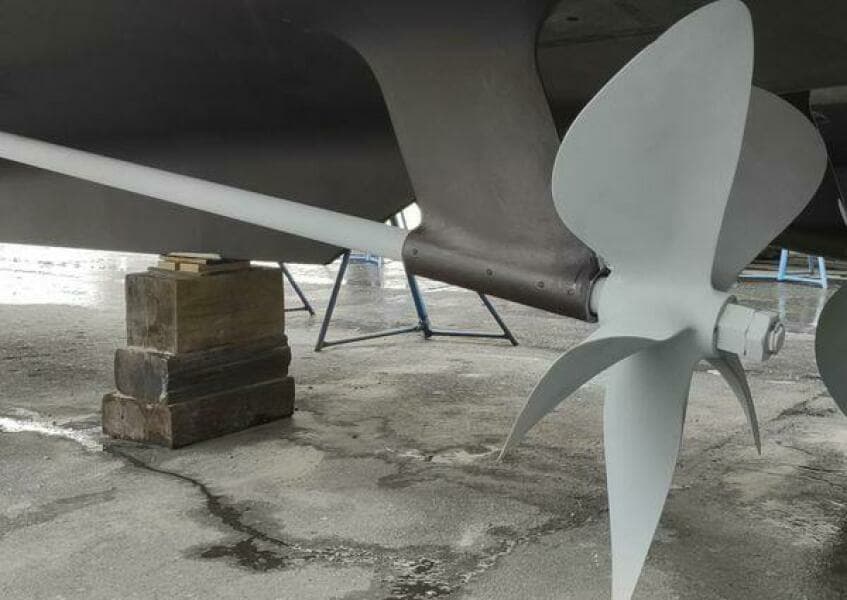 1996 Hatteras 50' Sport Deck