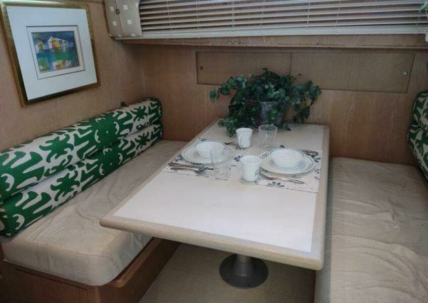 1996 Hatteras 50' Sport Deck