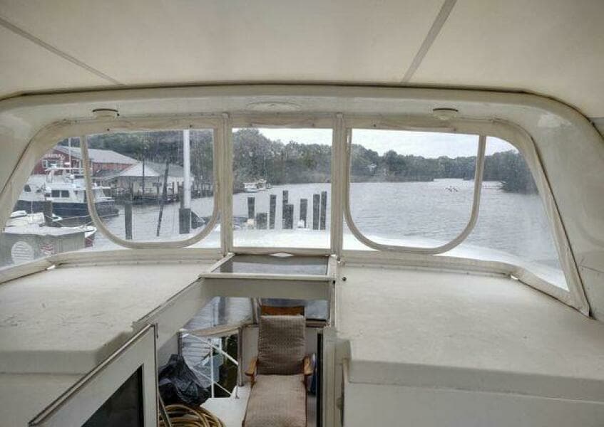 1996 Hatteras 50' Sport Deck