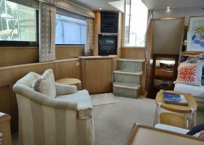 1996 Hatteras 50' Sport Deck