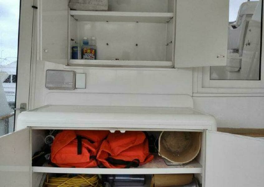 1996 Hatteras 50' Sport Deck