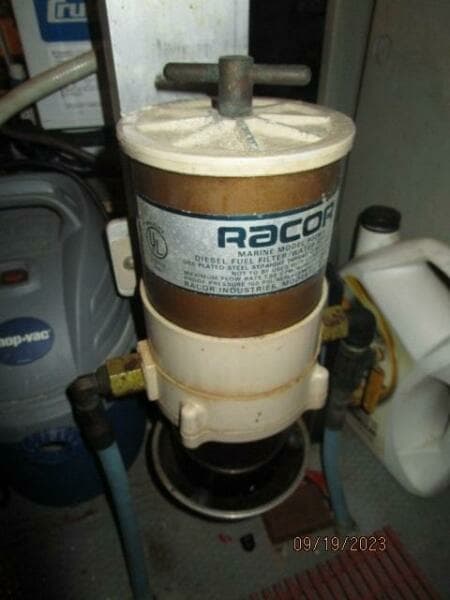 63' Hatteras generator Racor fuel filter