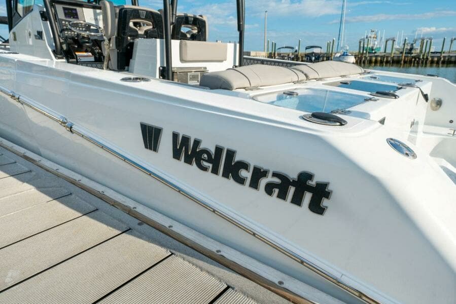 2021 Wellcraft Scarab 302