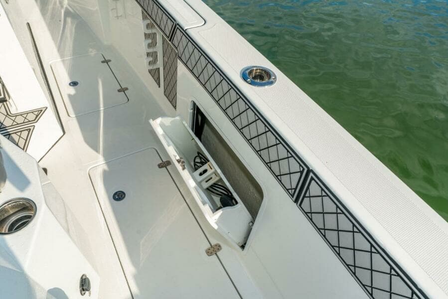 2021 Wellcraft Scarab 302