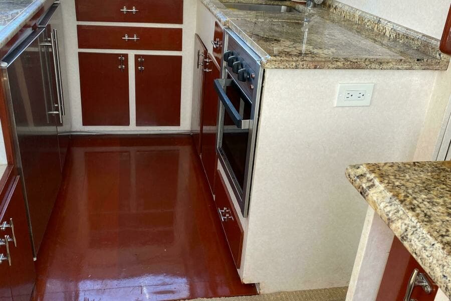 1973 Chris-Craft 47 Commander Flush Deck