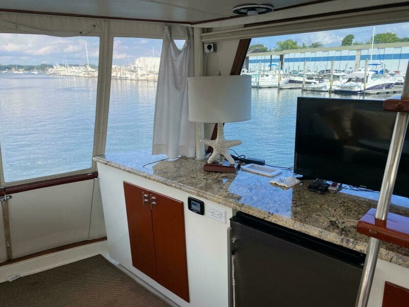 1973 Chris-Craft 47 Commander Flush Deck