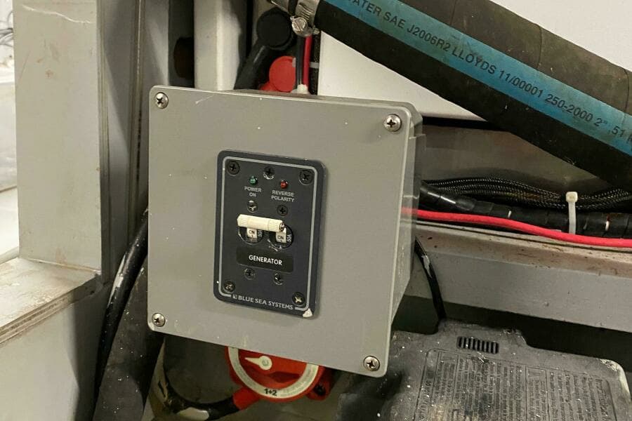 1973 Chris-Craft 47 Commander Flush Deck