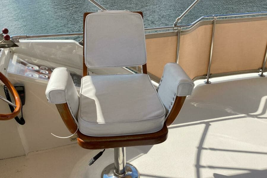 1973 Chris-Craft 47 Commander Flush Deck