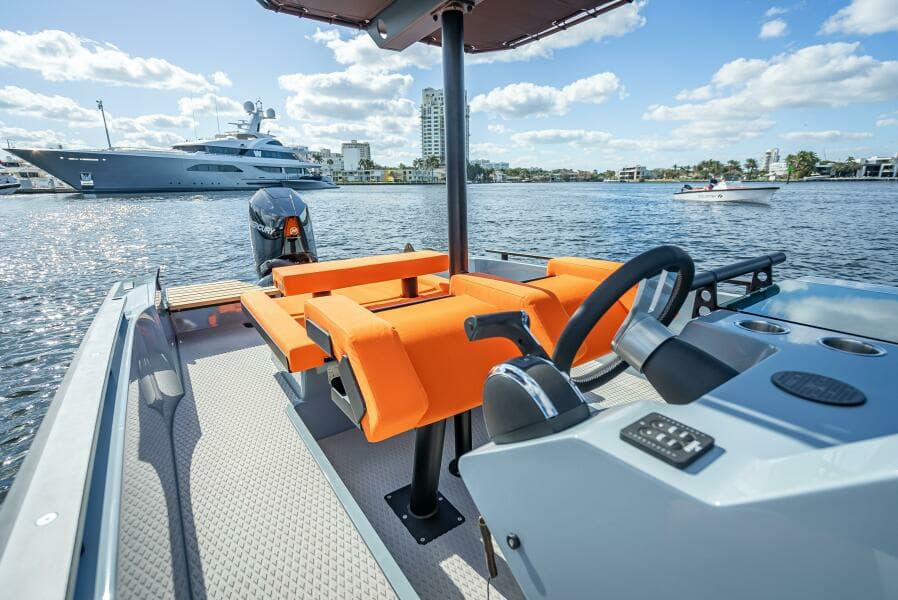 2024 Goldfish 28 Tender