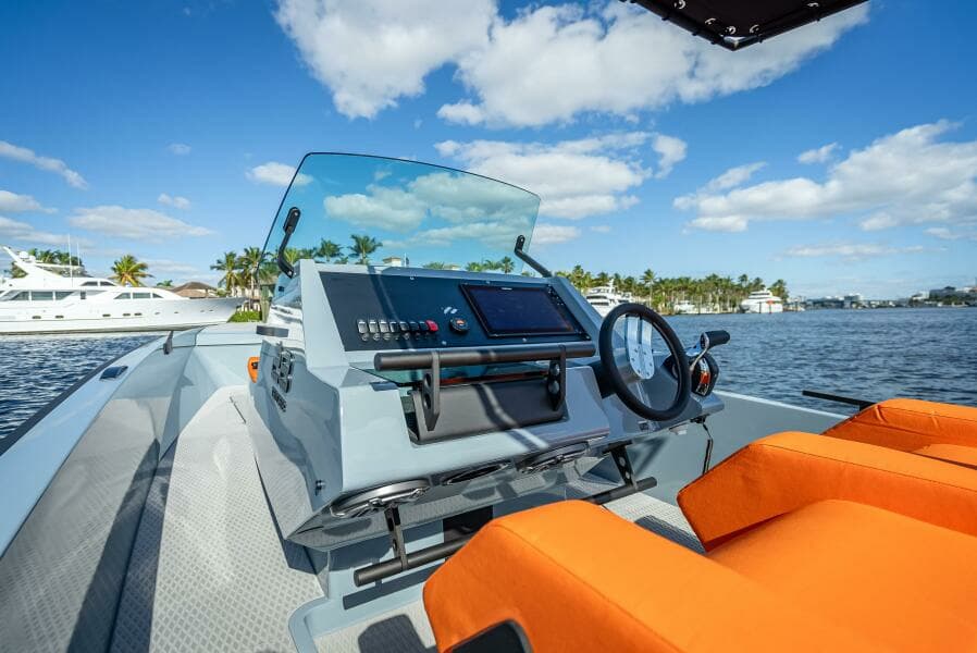 2024 Goldfish 28 Tender