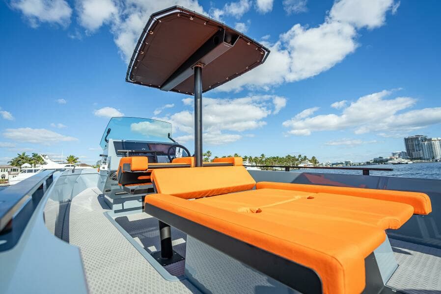 2024 Goldfish 28 Tender