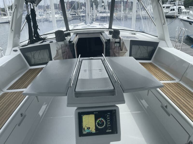 2017 Beneteau Oceanis 45