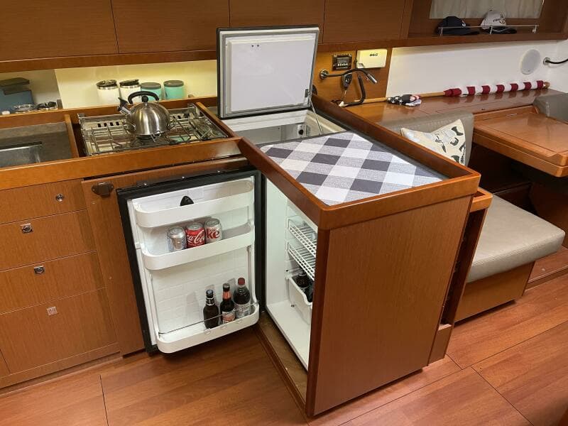 2017 Beneteau Oceanis 45