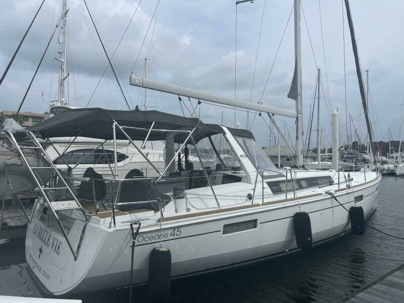 2017 Beneteau Oceanis 45