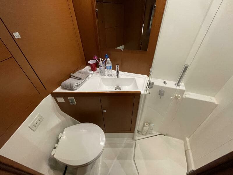 2017 Beneteau Oceanis 45