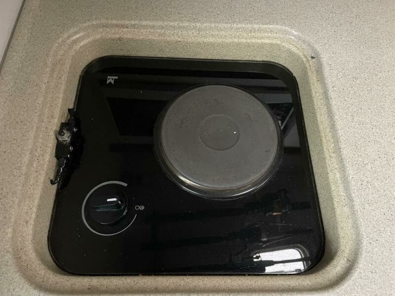 2000 Pursuit 3000 Express