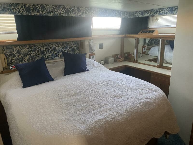 1989 Chris-Craft 427 Catalina