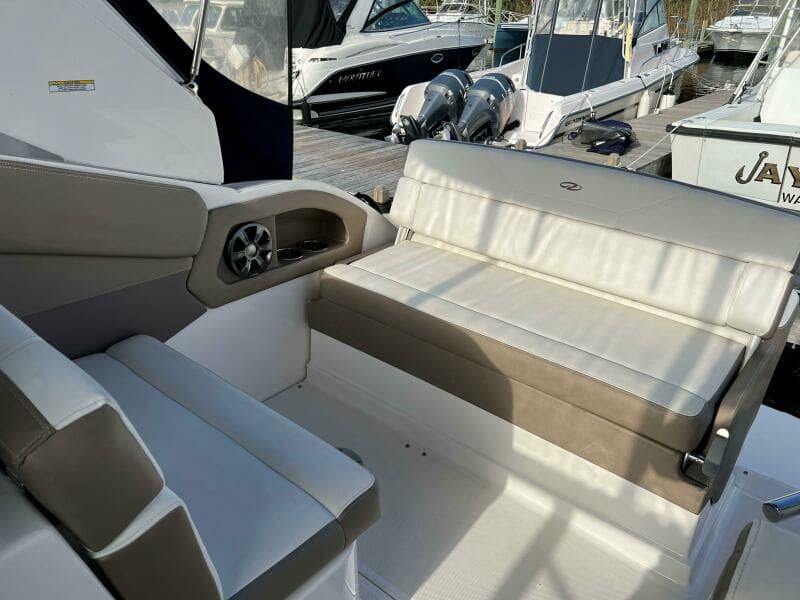 2017 Regal 28 Express