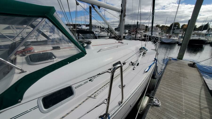 2000 Beneteau 361