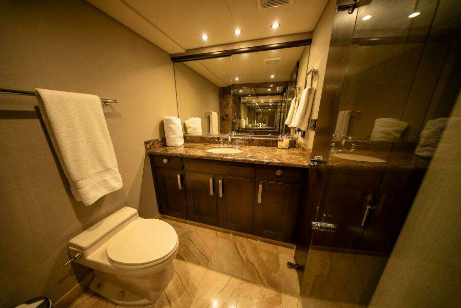 1992 Crescent Custom Yachts Custom