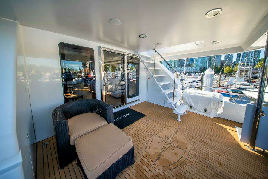 1992 Crescent Custom Yachts Custom