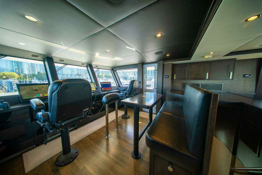 1992 Crescent Custom Yachts Custom