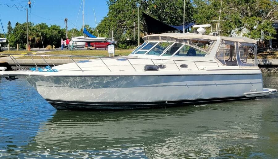 1996 Tiara Yachts 4000 Express