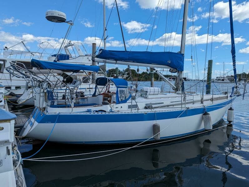 1985 Wauquiez Hood 38 MK II