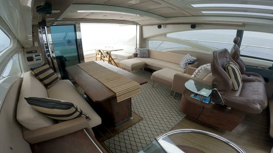 2011 Azimut 68S